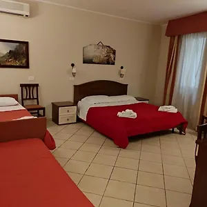 Greta Hotel